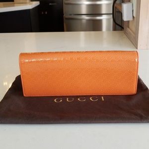 GUCCI Patent Microguccissima  Clutch